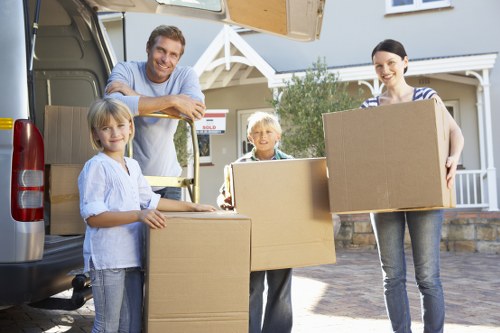 Flexible Tufnell Park van and man transport for household and business items